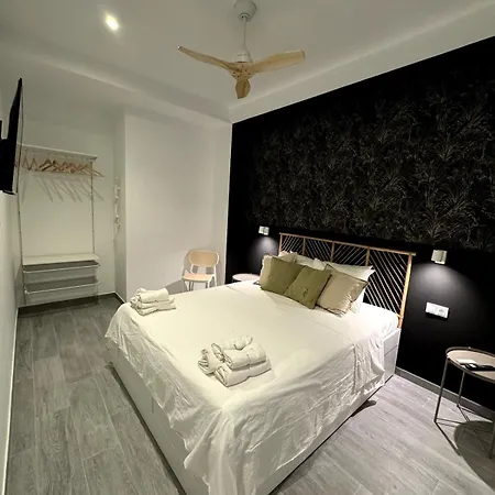 Cozy شقة *